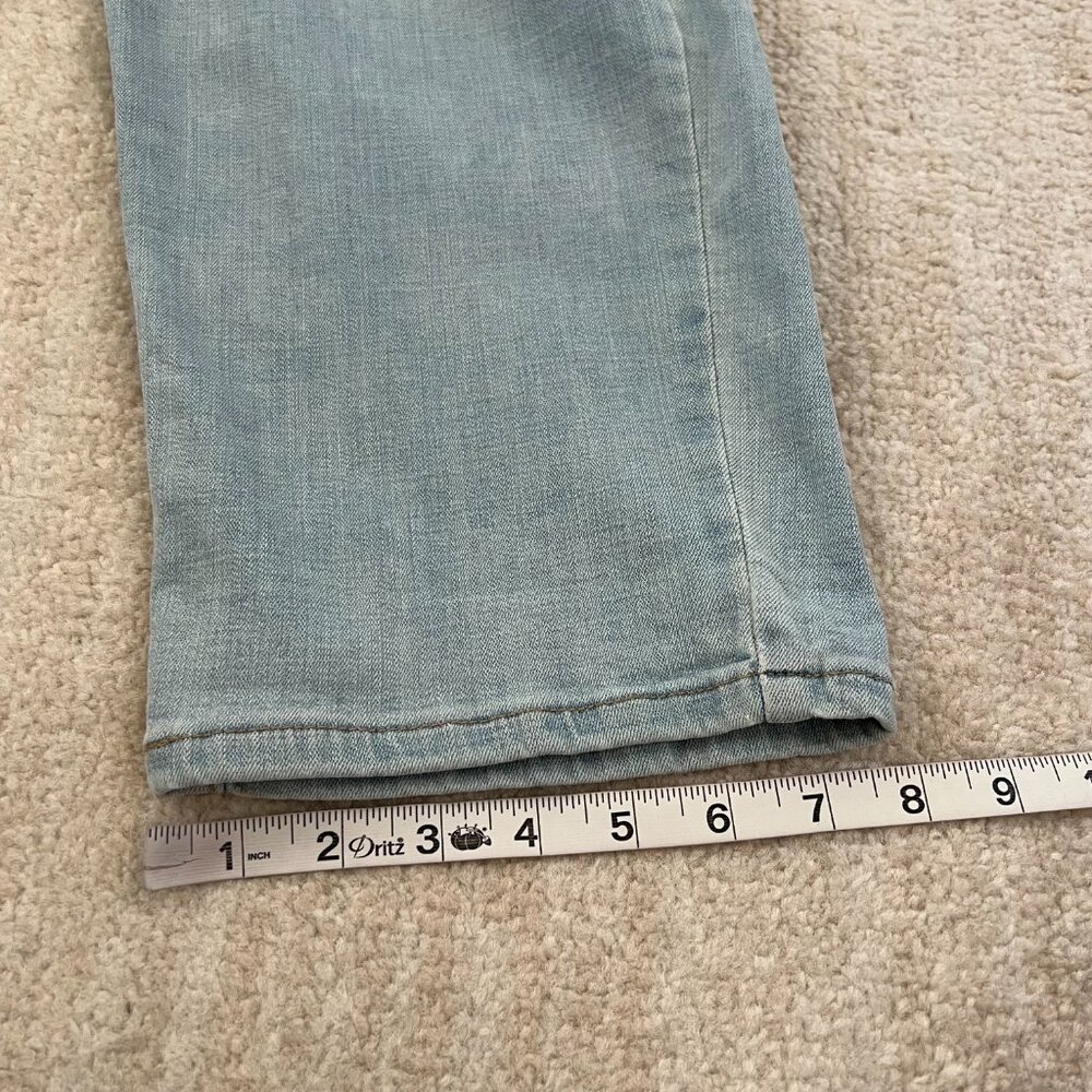 NWT New Levi’s Boyfriend Light Wash Blue Jeans 18W - Picture 6 of 12